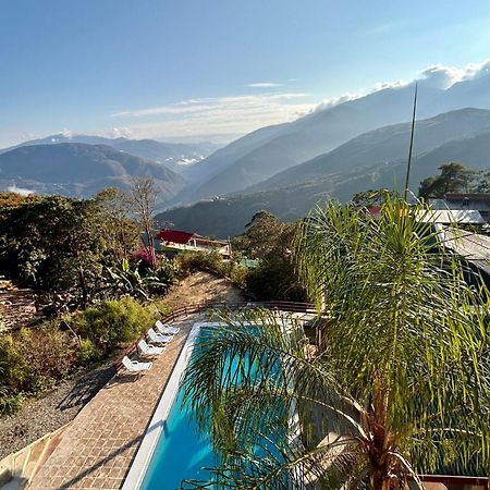 Villa Camila Hostel Coroico Bagian luar foto