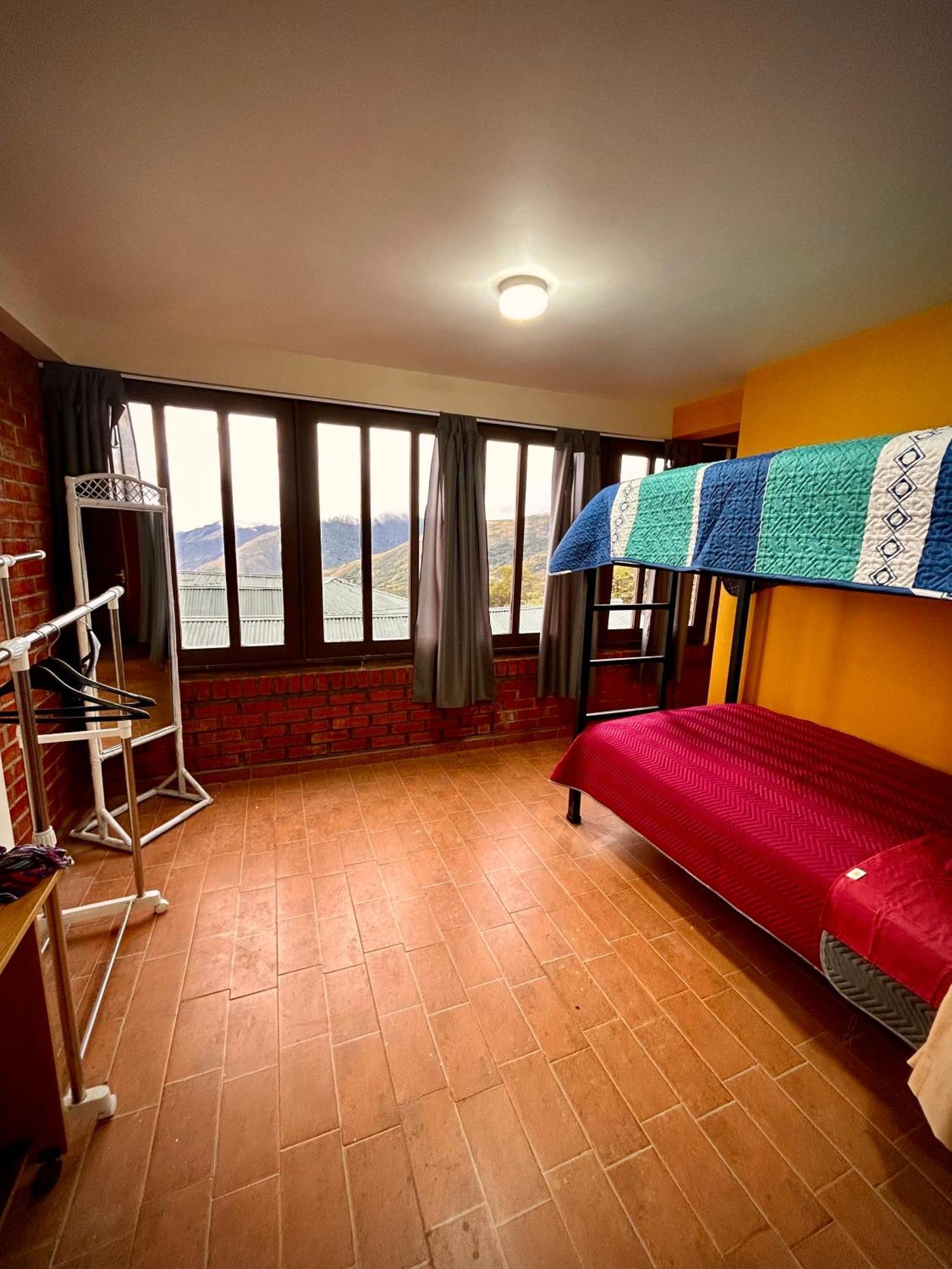 Villa Camila Hostel Coroico Bagian luar foto