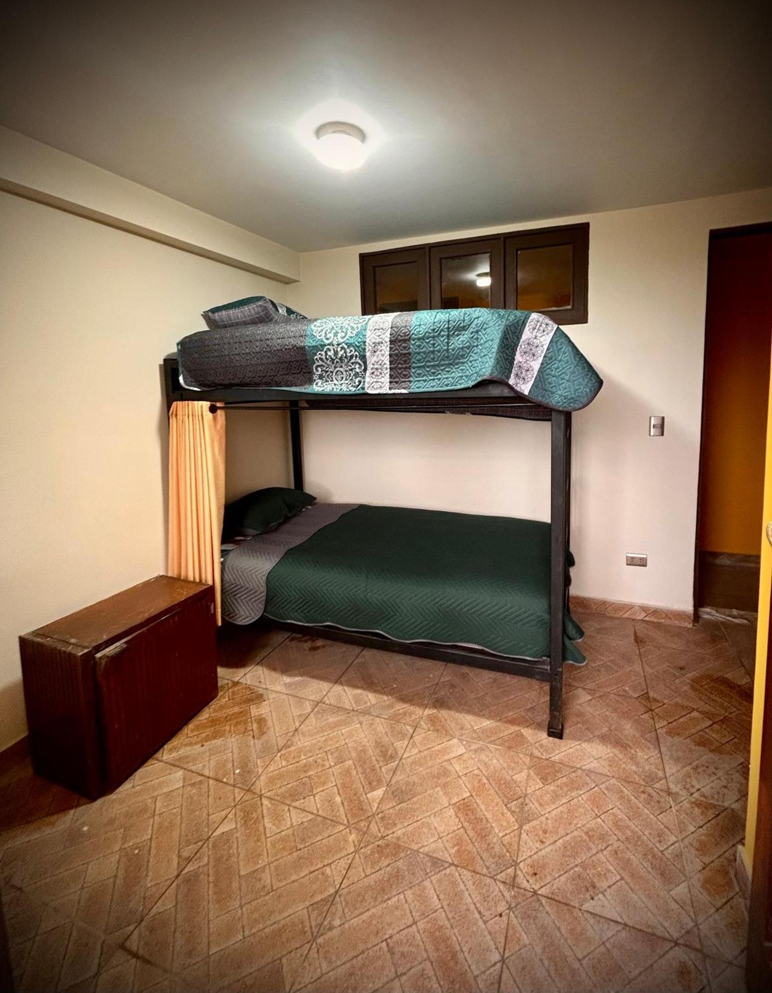 Villa Camila Hostel Coroico Ruang foto