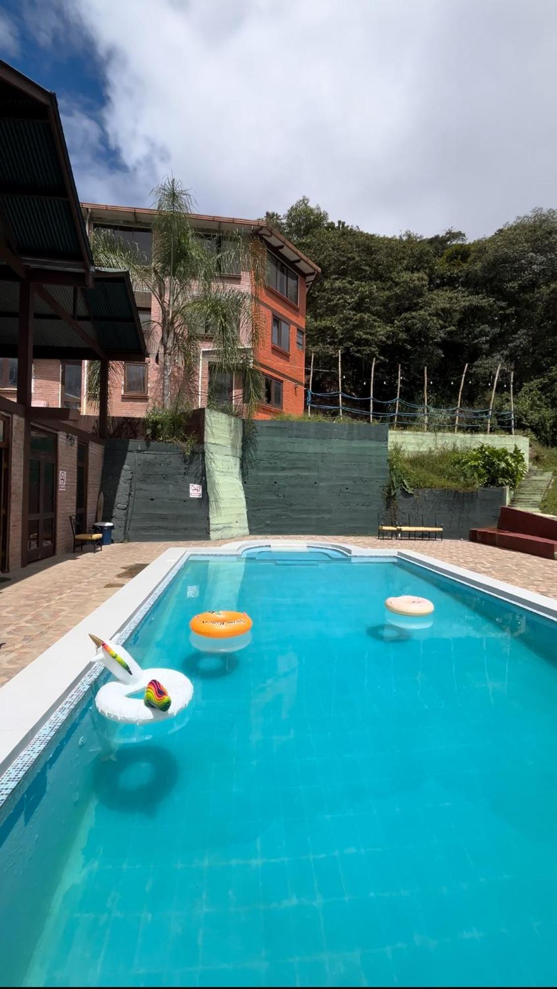 Villa Camila Hostel Coroico Bagian luar foto